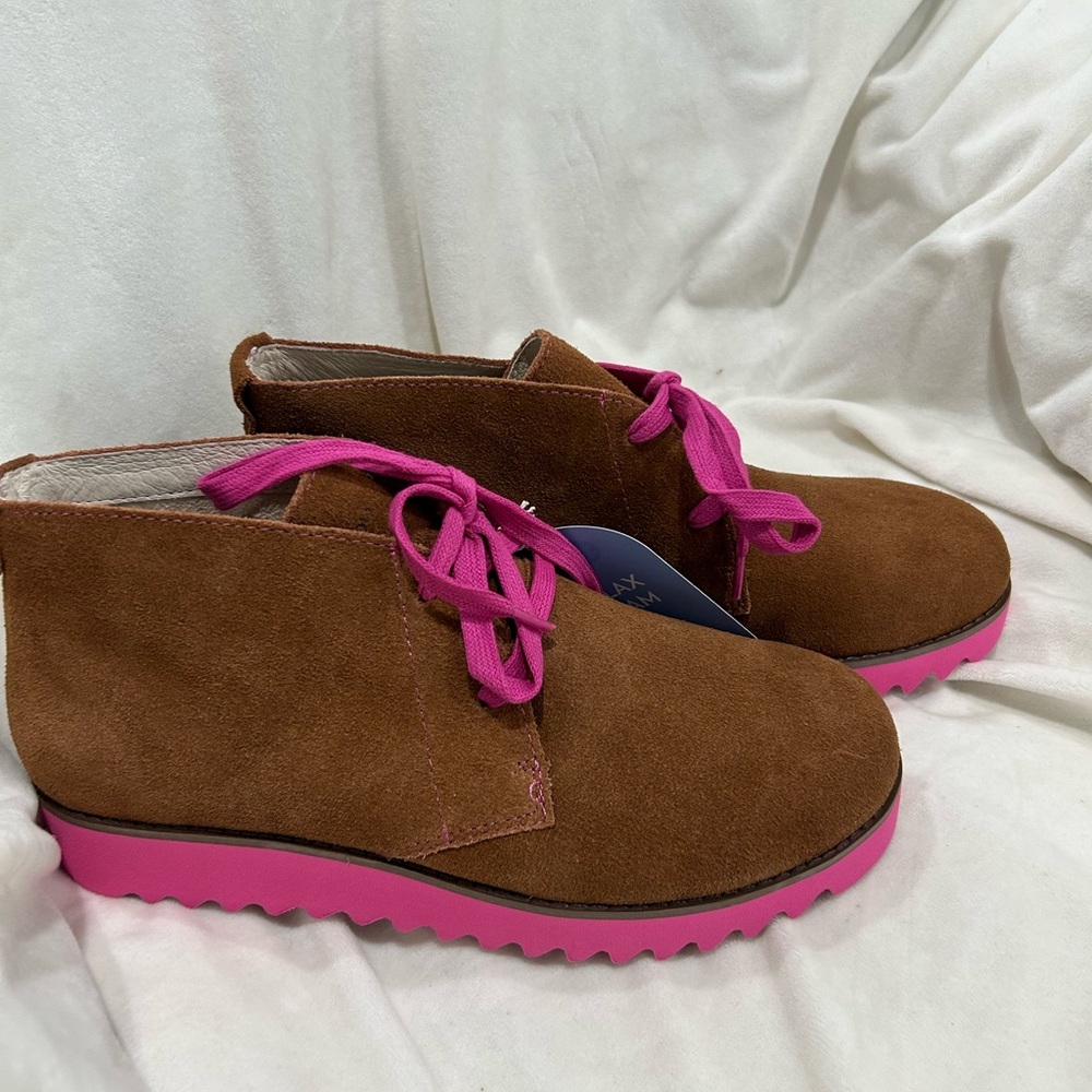 Jambu Brown Lace-Up Boots with Pink Highlights